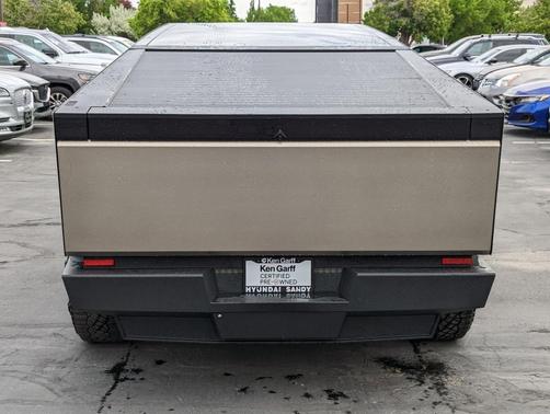 2024 Tesla Cybertruck Base