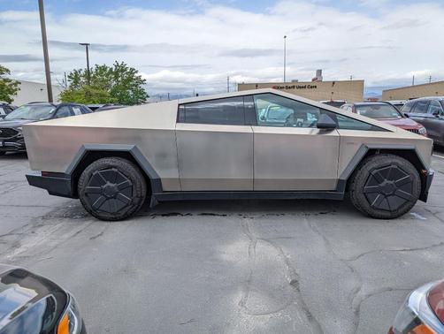 2024 Tesla Cybertruck Base