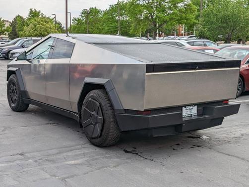 2024 Tesla Cybertruck Base