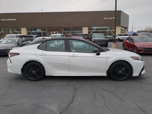 2023 Toyota Camry XSE V6