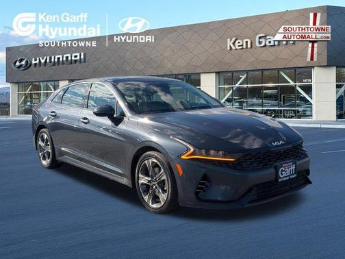 Gravity Gray 2024 Kia K5 EX