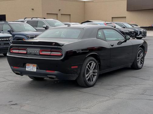 2019 Dodge Challenger SXT