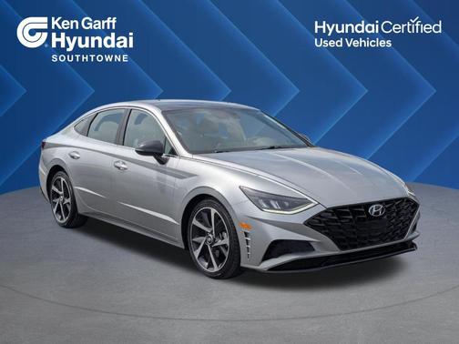 Shimmering Silver Pearl 2022 Hyundai SONATA SEL Plus