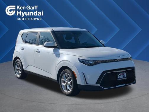 2023 Kia Soul LX