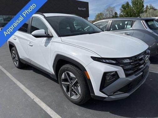 Serenity White Pearl 2025 Hyundai TUCSON SEL