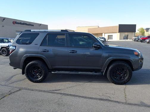 Magnetic Gray Metallic 2020 Toyota 4Runner SR5
