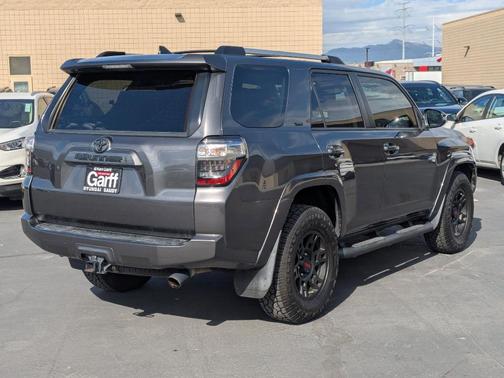 Magnetic Gray Metallic 2020 Toyota 4Runner SR5