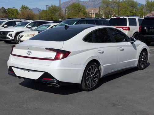 Quartz White 2022 Hyundai SONATA Limited