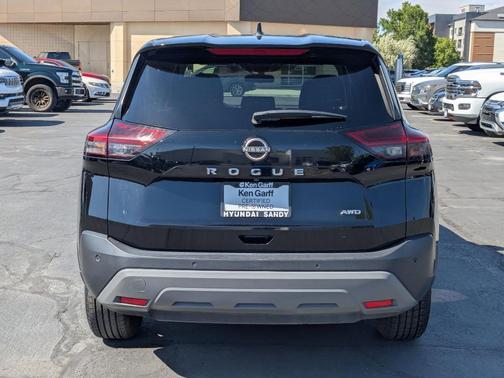 Black 2023 Nissan Rogue S