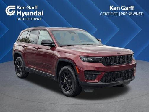 2025 Jeep Grand Cherokee Laredo