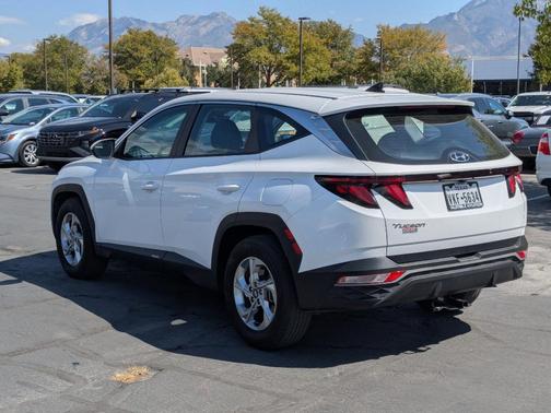 2024 Hyundai TUCSON SE