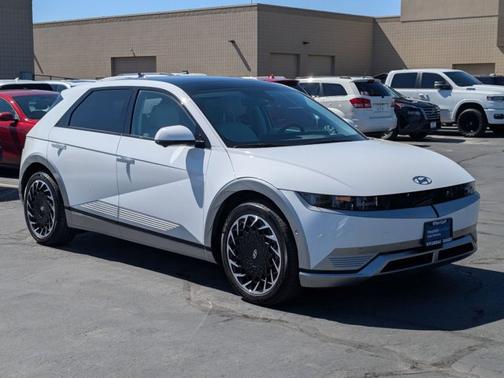 White 2024 Hyundai IONIQ 5 Limited
