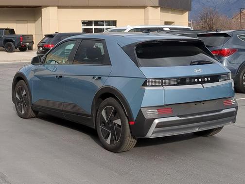 2025 Hyundai IONIQ 5 SE