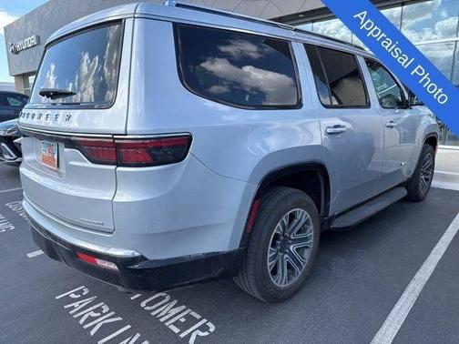 Silver Zynith 2023 Jeep Wagoneer Series II