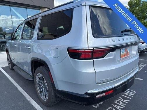 Silver Zynith 2023 Jeep Wagoneer Series II