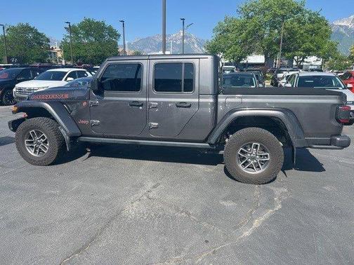 2024 Jeep Gladiator Mojave X