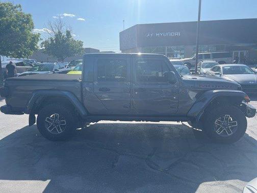 2024 Jeep Gladiator Mojave X