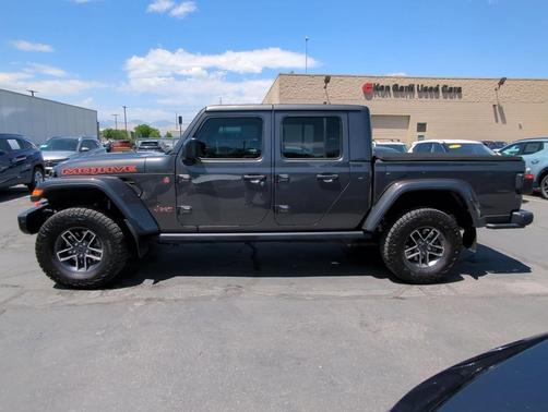 2024 Jeep Gladiator Mojave X