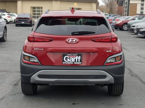 2022 Hyundai KONA SEL
