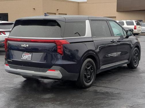 2025 Kia Carnival LXS