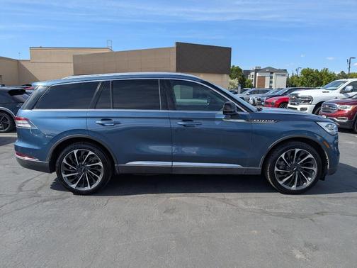 Blue 2020 Lincoln Aviator Reserve AWD