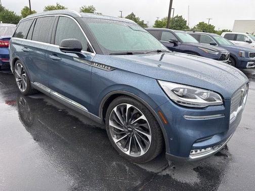 Blue 2020 Lincoln Aviator Reserve AWD