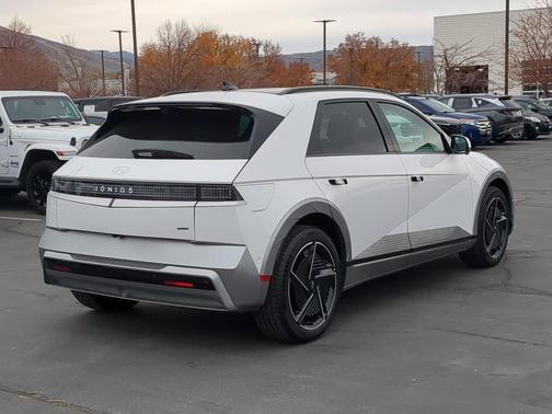 2025 Hyundai IONIQ 5 Limited