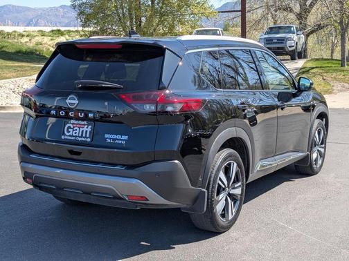 2022 Nissan Rogue SL