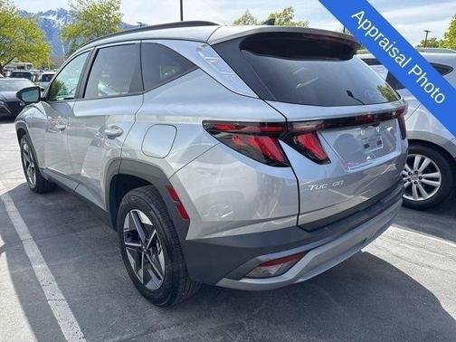 Shimmering Silver 2025 Hyundai TUCSON SEL