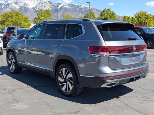 Platinum Gray Metallic 2025 Volkswagen Atlas 2.0T SEL