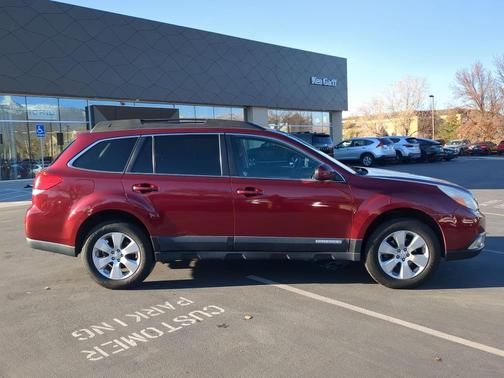 2012 Subaru Outback 2.5i Premium