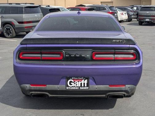 Plum Crazy Pearlcoat 2019 Dodge Challenger SRT Hellcat