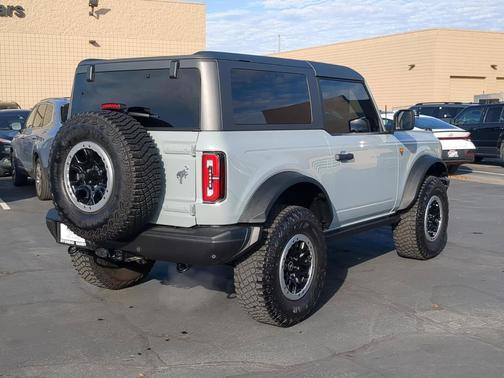 2022 Ford Bronco Badlands