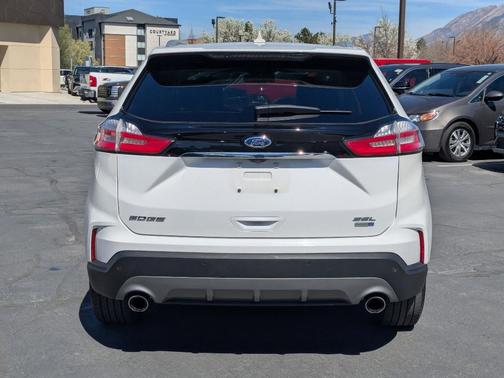 White Metallic 2020 Ford Edge SEL