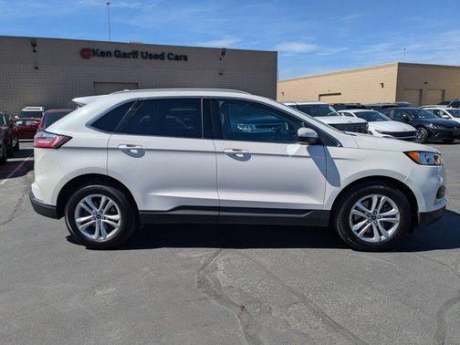 White 2020 Ford Edge SEL