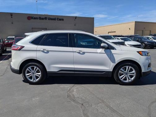 White 2020 Ford Edge SEL