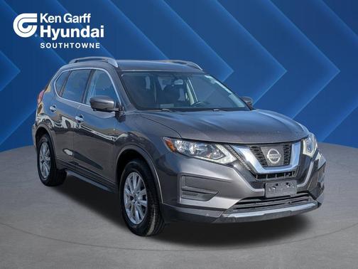 2017 Nissan Rogue SV