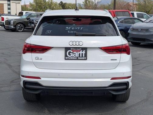 Arkona White 2025 Audi Q3 45 S line Premium