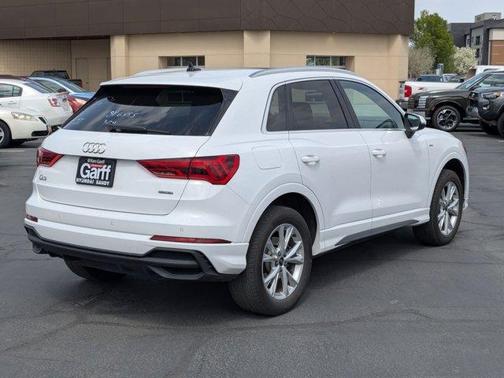 Arkona White 2025 Audi Q3 45 S line Premium
