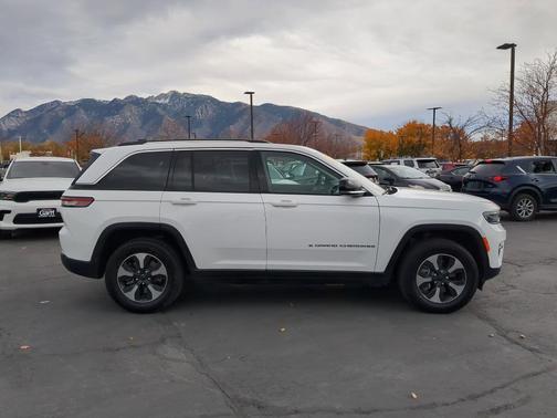 2024 Jeep Grand Cherokee 4xe Base