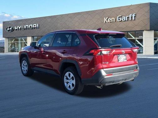 Pearl 2025 Toyota RAV4 LE