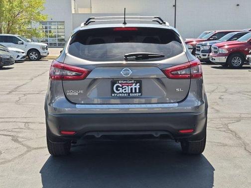 Gun Metallic 2022 Nissan Rogue Sport SL