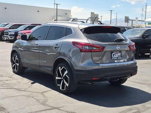 Gun Metallic 2022 Nissan Rogue Sport SL