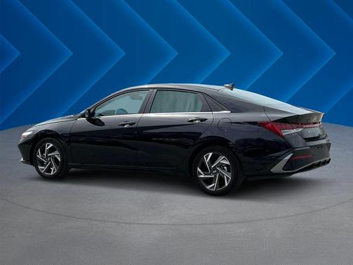 2025 Hyundai ELANTRA HEV Limited