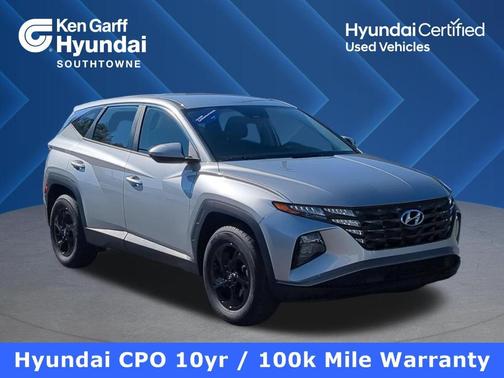 Shimmering Silver 2023 Hyundai TUCSON SE