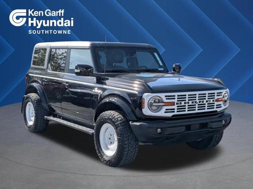 Shadow Black 2024 Ford Bronco Outer Banks