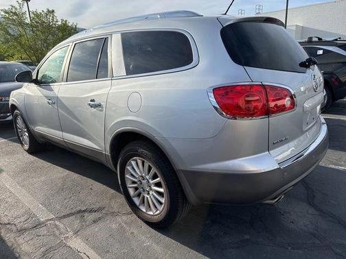 Quicksilver Metallic 2011 Buick Enclave 1XL