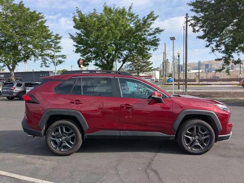 2022 Toyota RAV4 Adventure