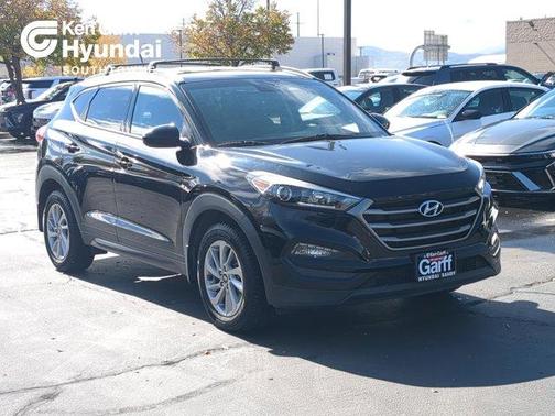 2016 Hyundai TUCSON SE