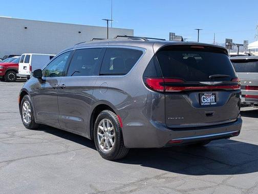 Granite Crystal Clearcoat Metallic 2021 Chrysler Pacifica Touring